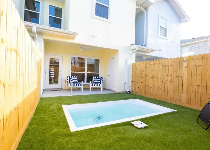 Private Pool Magnolia\'S Coastal Escape
